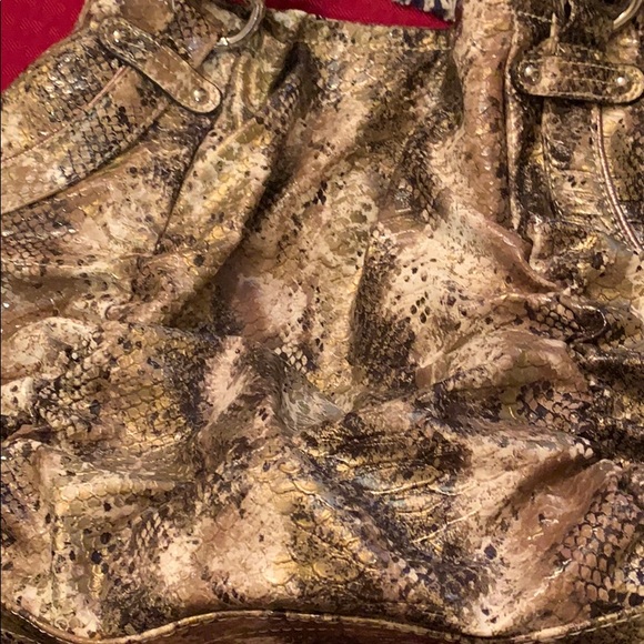 Fifth avenue snake skin bag😱😱 - Picture 3 of 8